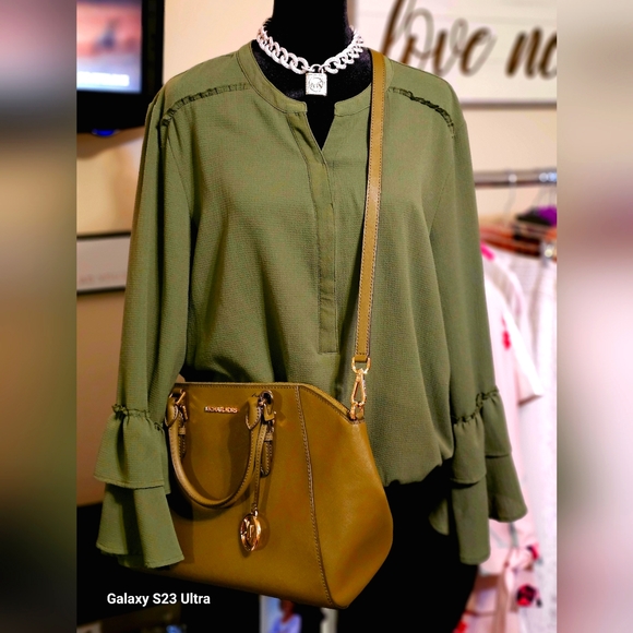 New Direction Blouse - Picture 10 of 10